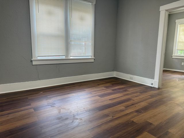 1105 AZALIA ST, Memphis, TN 38106