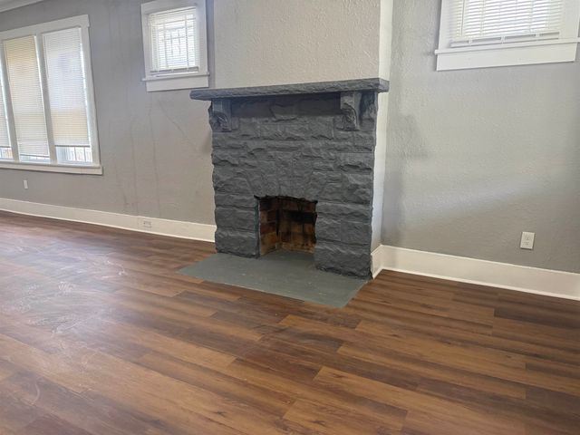 1105 AZALIA ST, Memphis, TN 38106