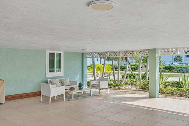 341 Sombrero Beach Road, Marathon, FL 33050