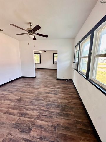 2113 BROWN STREET, Wichita Falls, TX 76309