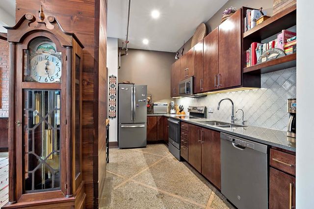 350 Saint Peter Street 606, Saint Paul, MN 55102