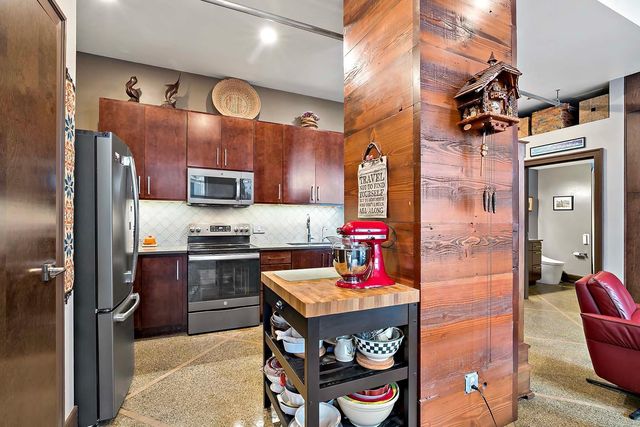 350 Saint Peter Street 606, Saint Paul, MN 55102