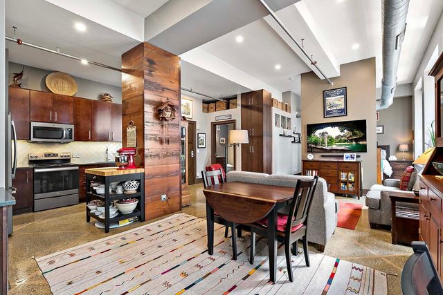 350 Saint Peter Street 606, Saint Paul, MN 55102