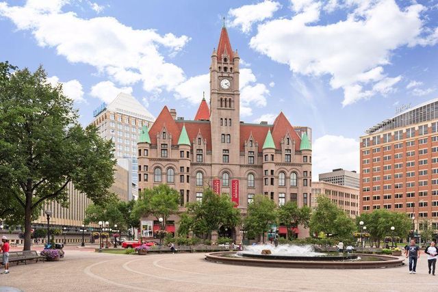 350 Saint Peter Street 606, Saint Paul, MN 55102