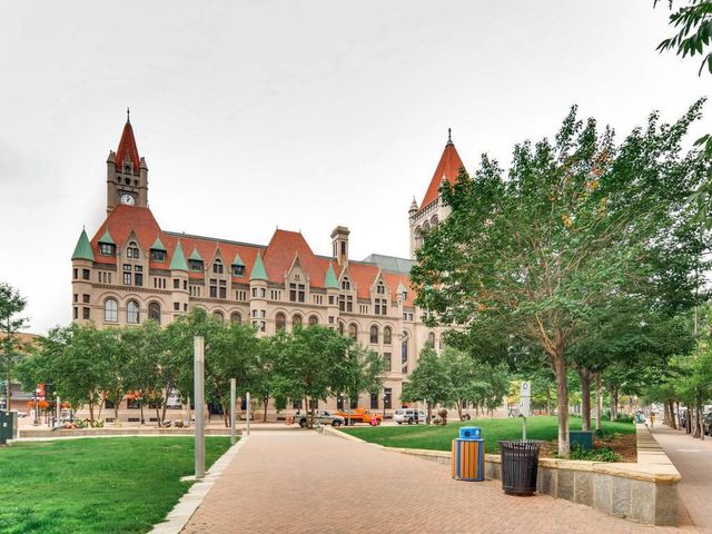 350 Saint Peter Street 606, Saint Paul, MN 55102