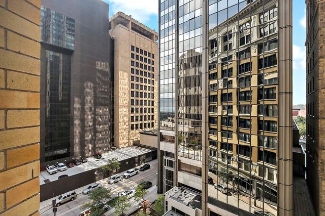 350 Saint Peter Street 606, Saint Paul, MN 55102