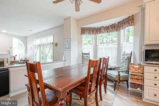 43 LEXINGTON CIR, Marlton, NJ 08053