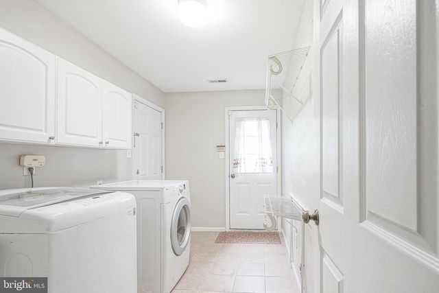 43 LEXINGTON CIR, Marlton, NJ 08053