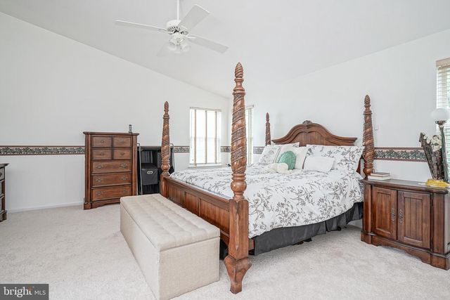 43 LEXINGTON CIR, Marlton, NJ 08053