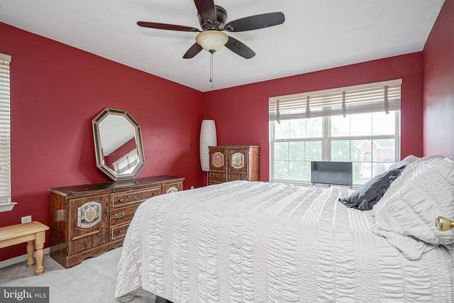 43 LEXINGTON CIR, Marlton, NJ 08053