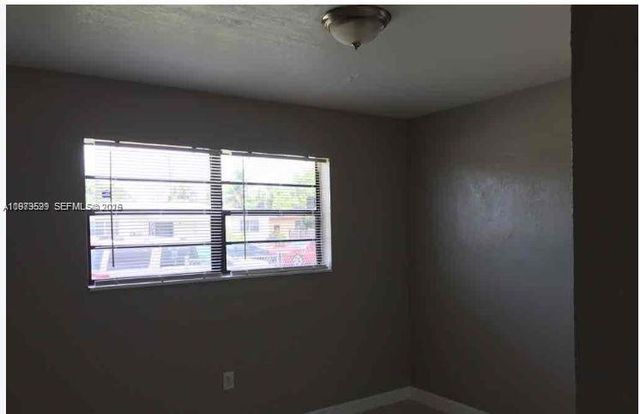 17800 NW 28th Ct, Miami Gardens, FL 33056