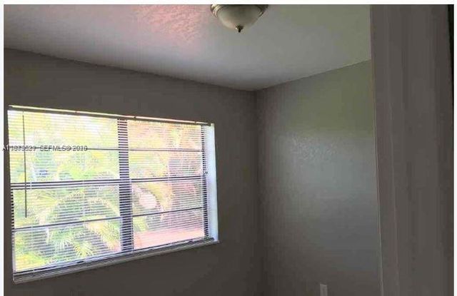 17800 NW 28th Ct, Miami Gardens, FL 33056