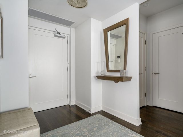 1000 N Lake Shore Plaza 44B, Chicago, IL 60611
