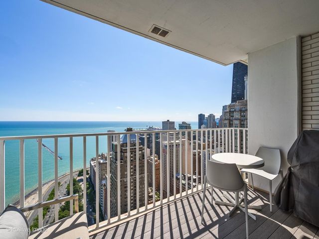 1000 N Lake Shore Plaza 44B, Chicago, IL 60611