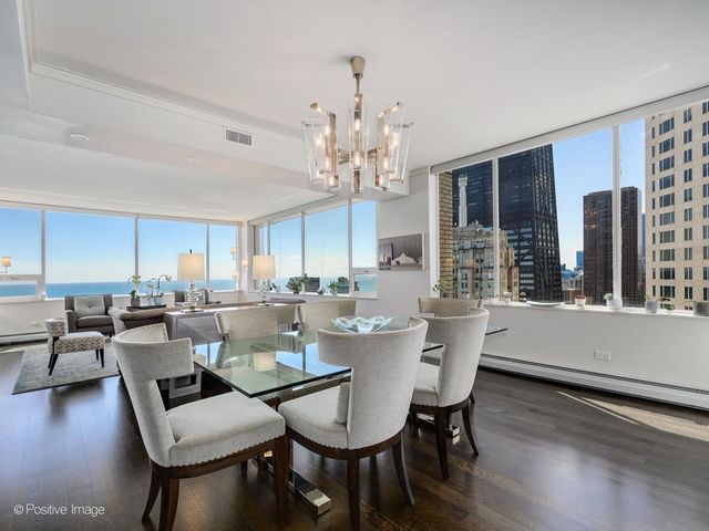 1000 N Lake Shore Plaza 44B, Chicago, IL 60611