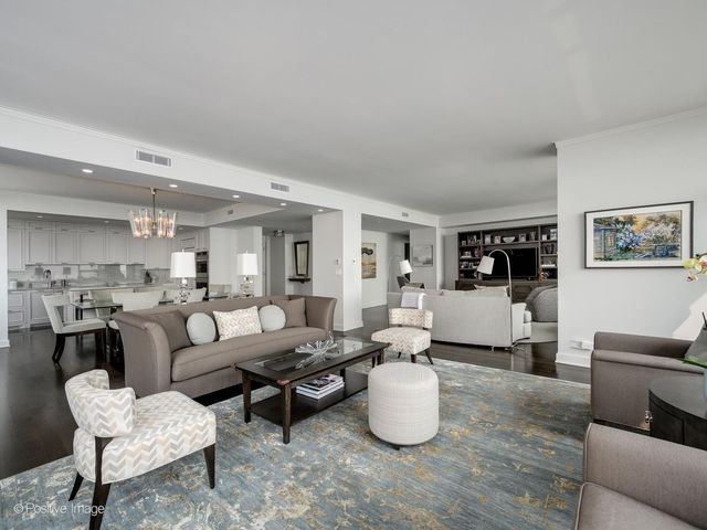 1000 N Lake Shore Plaza 44B, Chicago, IL 60611