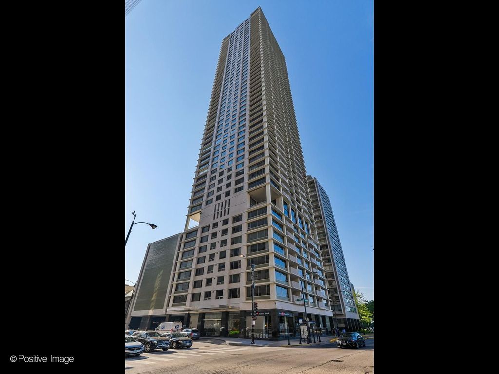 1000 N Lake Shore Plaza 44B, Chicago, IL 60611