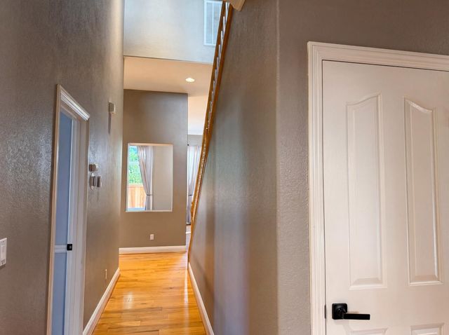 1401 Grey Owl Cir, Roseville, CA 95661