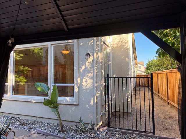 1401 Grey Owl Cir, Roseville, CA 95661