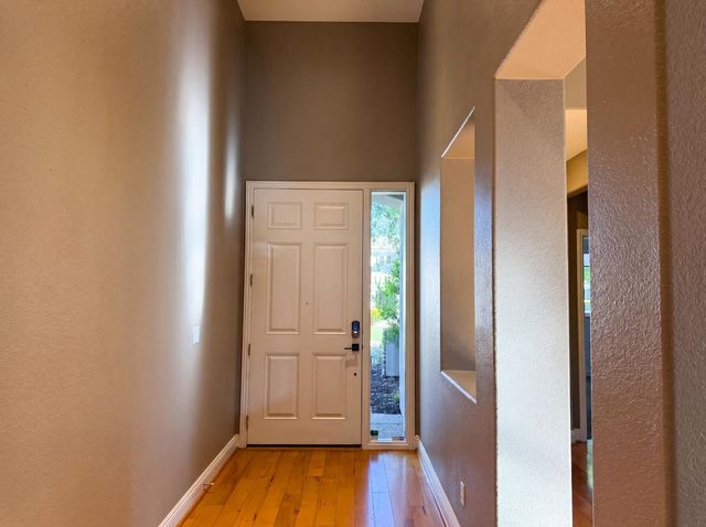 1401 Grey Owl Cir, Roseville, CA 95661