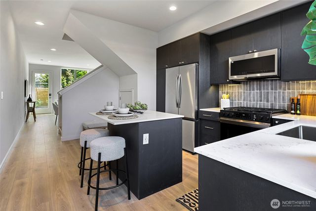 9744 B Holman Road NW, Seattle, WA 98117