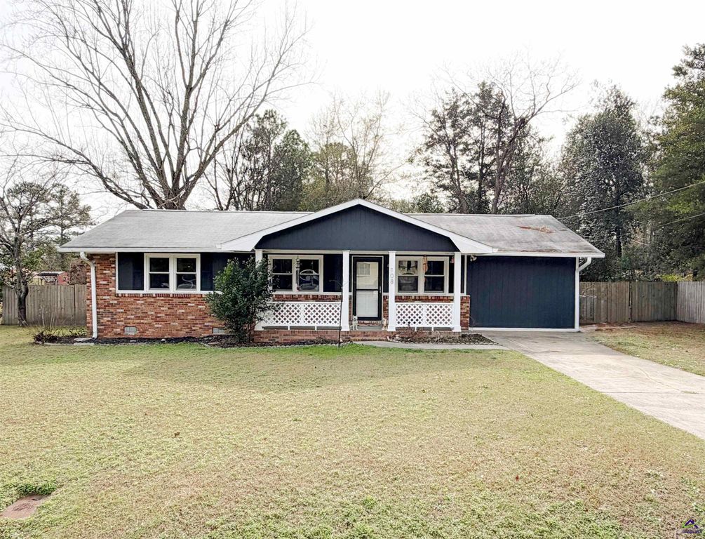 108 Weaver Road, Warner Robins, GA 31093