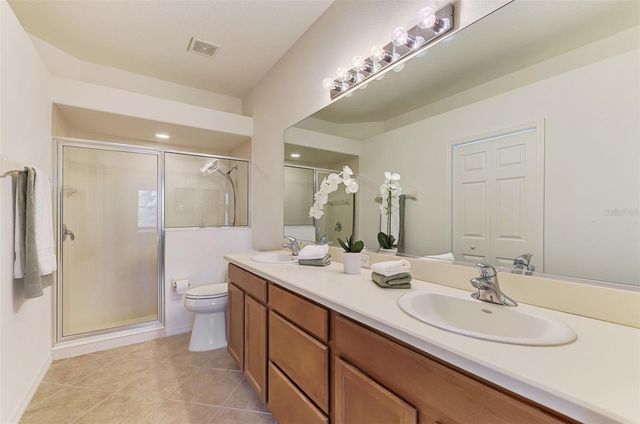 9367 CARNABY DRIVE, Venice, FL 34293