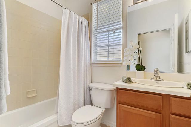 9367 CARNABY DRIVE, Venice, FL 34293