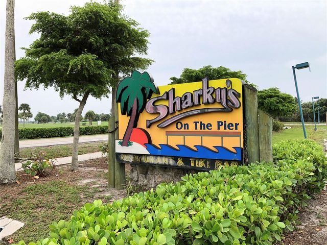 9367 CARNABY DRIVE, Venice, FL 34293