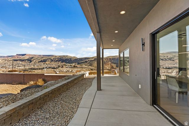 319 E 920 N, Hurricane, UT 84737