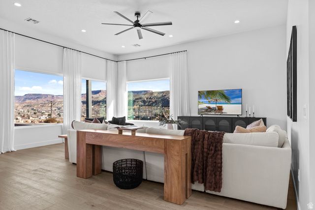 319 E 920 N, Hurricane, UT 84737