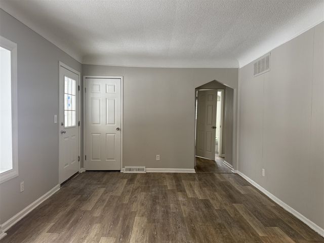 6237 Inkster Road, Taylor, MI 48180