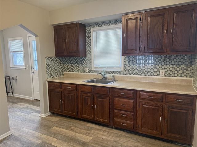 6237 Inkster Road, Taylor, MI 48180