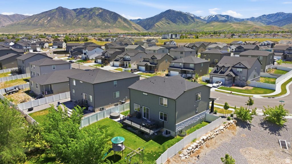 Image 5 of property listing at 240 W 1320 N, Tooele, UT 84074
