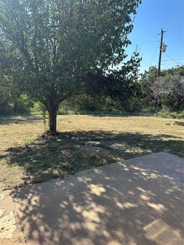 412 Ruckers Court, Granbury, TX 76049