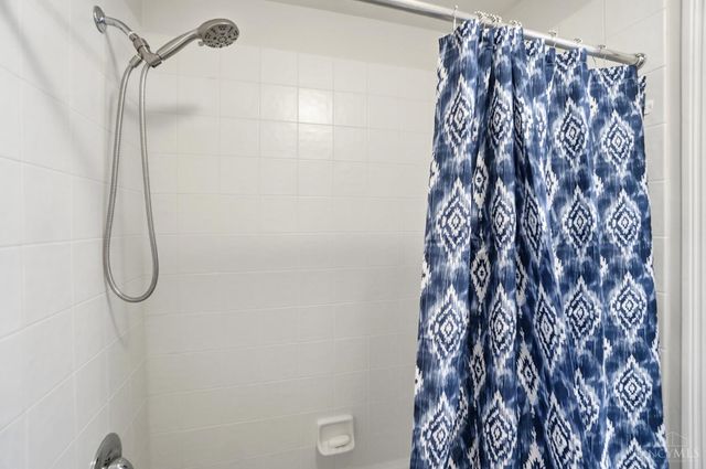 884 River Forest Drive, Hamilton Twp, OH 45039