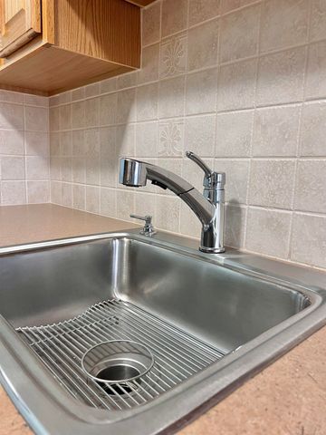 16465 Benmar Court, Roseville, MI 48066