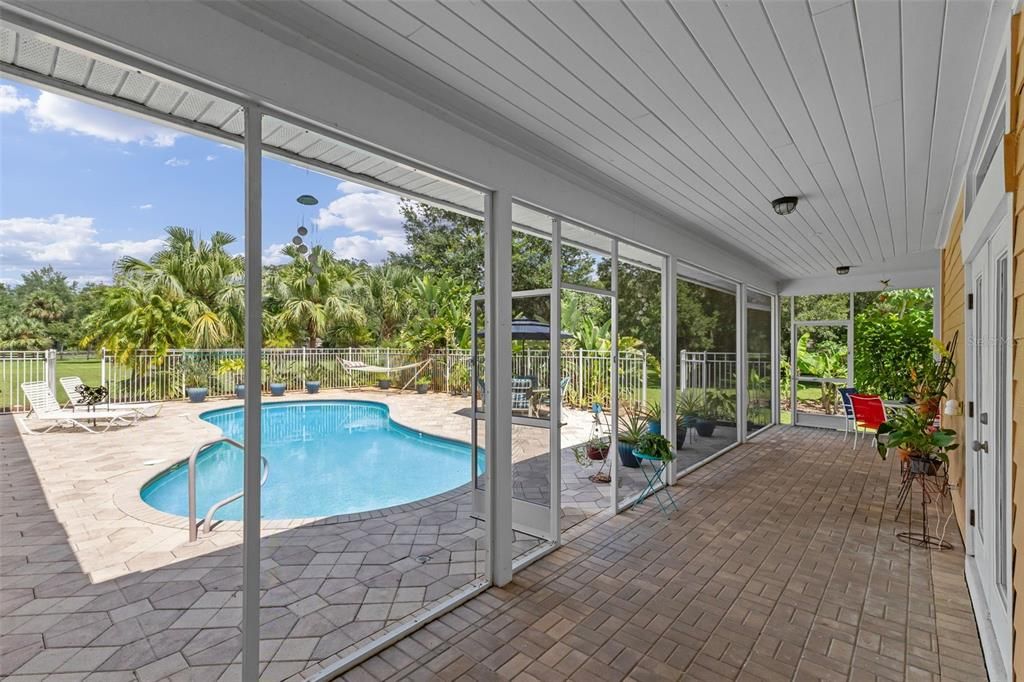 Image 40 of property listing at 11101 TINDALL ROAD, Orlando, FL 32832