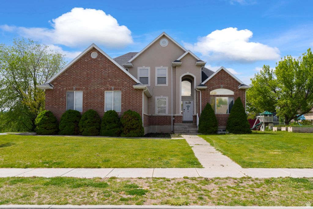 2786 S 1260 W, Syracuse, UT 84075