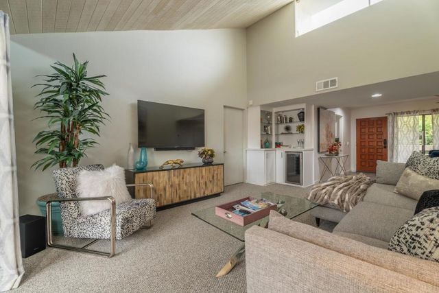 255 E Avenida Granada 322, Palm Springs, CA 92264