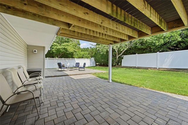 3165 Clubhouse Road, Merrick, NY 11566