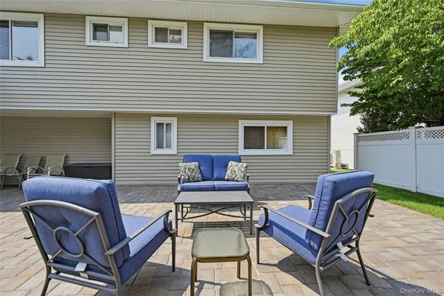 3165 Clubhouse Road, Merrick, NY 11566