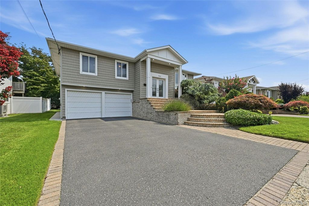 3165 Clubhouse Road, Merrick, NY 11566 — photo 4