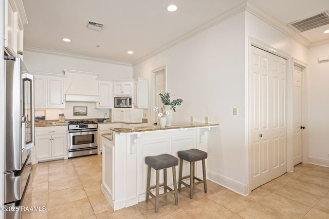 618 Richland Avenue, Lafayette, LA 70508