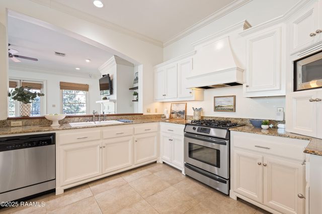 618 Richland Avenue, Lafayette, LA 70508