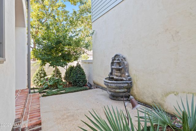 618 Richland Avenue, Lafayette, LA 70508