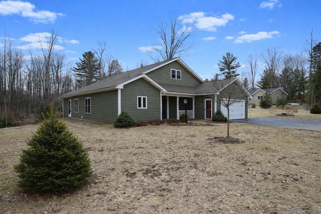 216 Cherry Lane, Newport City, VT 05855