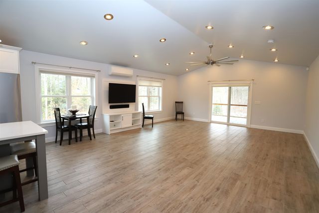 216 Cherry Lane, Newport City, VT 05855