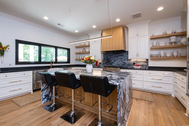 203 Haywood Drive, Little Rock, AR 72223