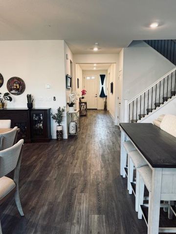 9704 Tangelo Cir, Elk Grove, CA 95624